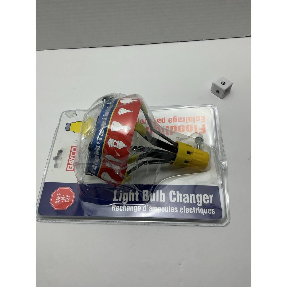 Bayco LBC-200 Safe-N-Ezy Floodlight or Regular Bulb Changer Yellow - Picture 3 of 4